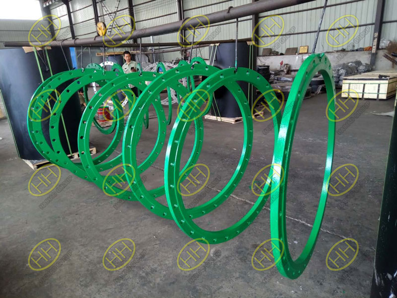 Interseal 670HS,Intergard 475HS and  Interthane 990 used on the flanges coating