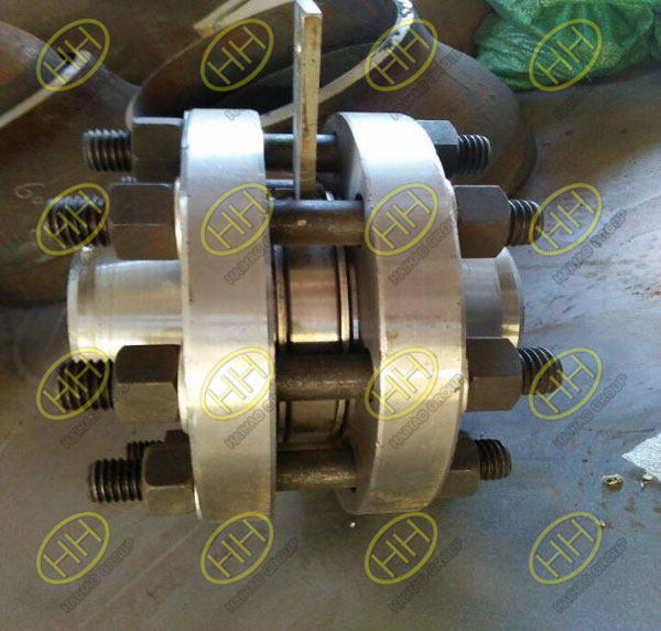 Introduction of orifice flange union