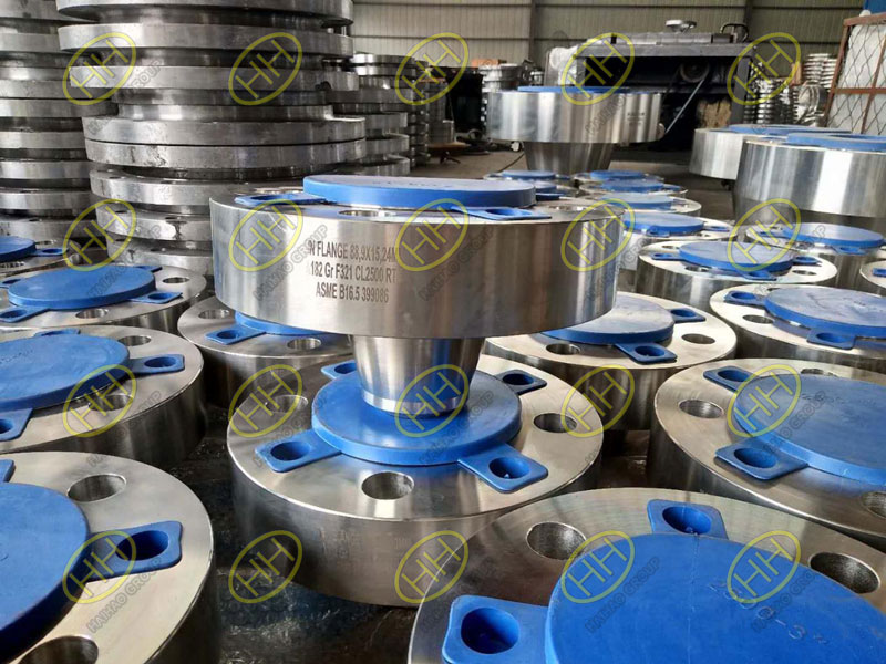 Production process of forged flange and cast flange